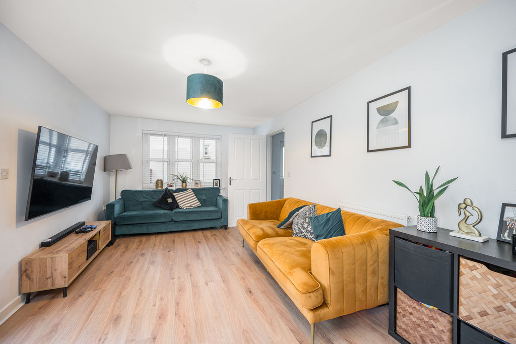 Sitting Room- click for photo gallery